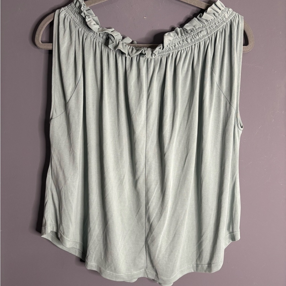 Lucky Brand Light Green Sleeveless Top With Ruffle Neckline Size Medium - Picture 4 of 6